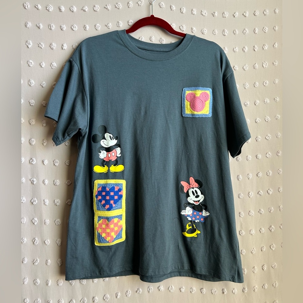Disney Mickey Mouse Embroidered Patch Work Tee Sz XL